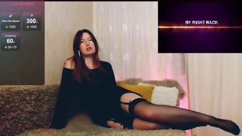 Snapshot of chelsey_rayne chatting on 05.17.26 Instagram faroffland online show from 05.17.26