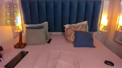 Snapshot of cheneelllorens chatting on 12.03.24 online show from 12.03.24