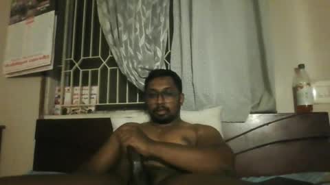 Snapshot of chennaibull1011 chatting on 06.12.26 chennaibull1011 online show from 06.12.26