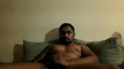 Snapshot of chennaibull1011 chatting on 06.18.26 chennaibull1011 online show from 06.18.26