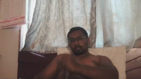 Snapshot of chennaibull1011 chatting on 06.21.26 chennaibull1011 online show from 06.21.26
