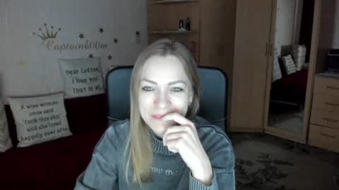 Silvia online show from 01.26.25