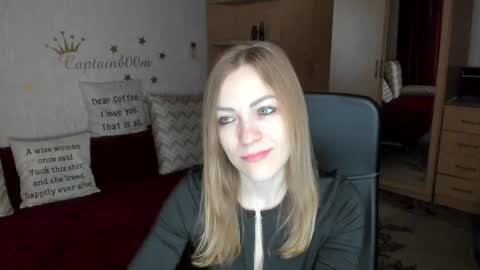 Silvia online show from 02.06.25