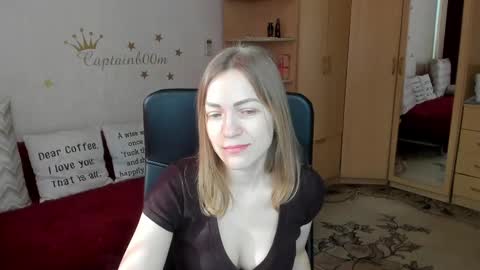 Silvia online show from 02.22.25