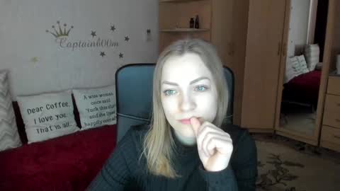 Silvia online show from 02.27.25