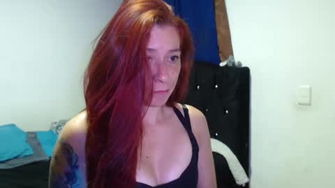 Snapshot of cherry_cam30 chatting on 01.15.25 cherry aleja online show from 01.15.25
