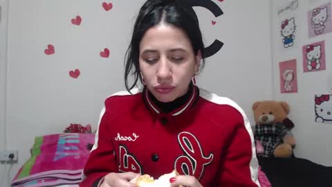 Snapshot of cherry_hc chatting on 02.15.25 Nezumy Rey online show from 02.15.25