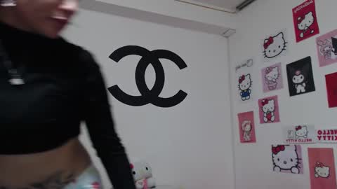 Snapshot of cherry_hc chatting on 02.21.25 Nezumy Rey online show from 02.21.25