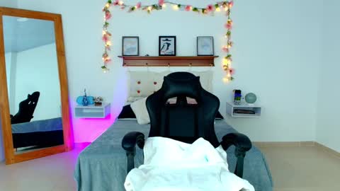 irene online show from 10.22.25