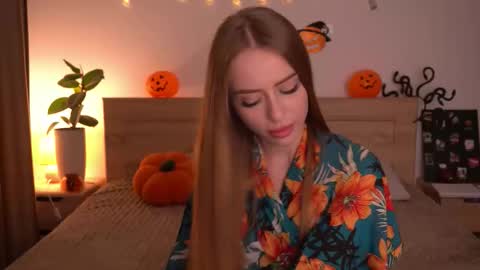 Alisha online show from 10.24.25