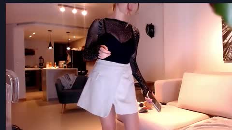 Anna online show from 03.25.26