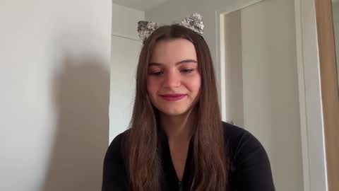 Lina online show from 12.18.24