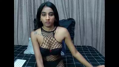 leah online show from 12.23.24