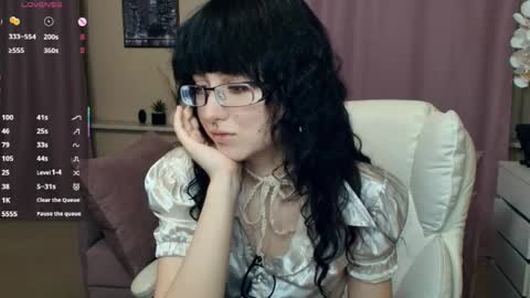 Isabel online show from 05.13.26