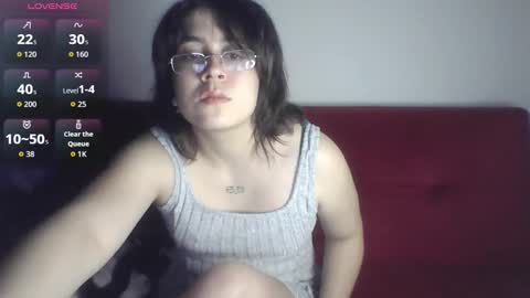Snapshot of cherrypeach_ chatting on 10.13.25 cherrypeach_ online show from 10.13.25