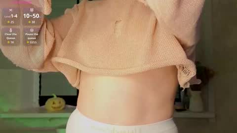 Lysia online show from 10.28.25