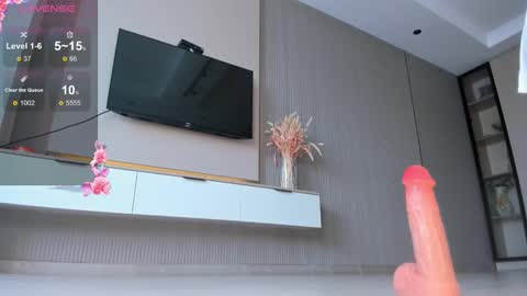 Aisu online show from 11.02.25