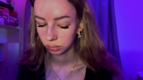 Evie online show from 12.05.25