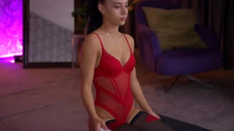 Selena online show from 02.22.25