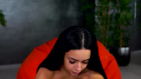 Selena online show from 10.24.25