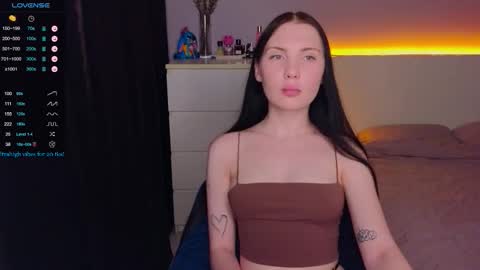 Snapshot of cherrystoun chatting on 09.08.25 Katrine online show from 09.08.25