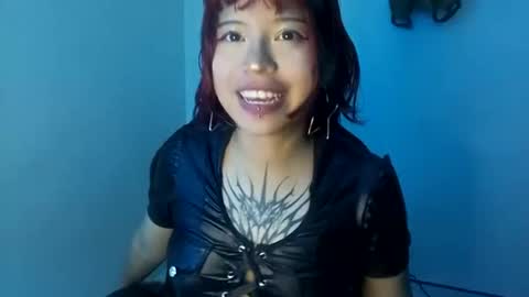 Snapshot of cherrywitchy chatting on 01.29.25 Cherry online show from 01.29.25