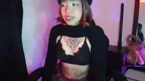 Snapshot of cherrywitchy chatting on 02.19.25 Cherry online show from 02.19.25
