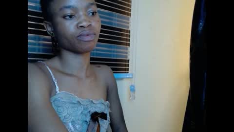 Snapshot of cherryxpussy chatting on 02.17.25 cherryxpussy online show from 02.17.25