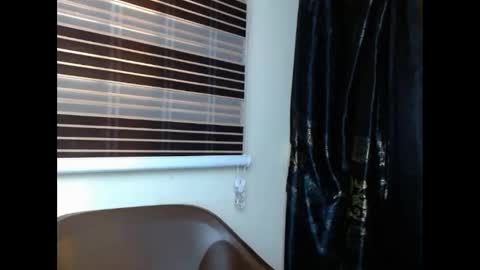 Snapshot of cherryxpussy chatting on 02.19.25 cherryxpussy online show from 02.19.25