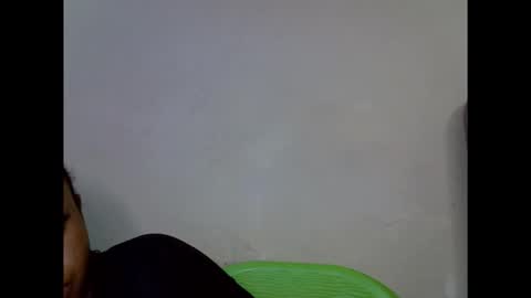 Snapshot of cherryxpussy chatting on 09.17.25 cherryxpussy online show from 09.17.25