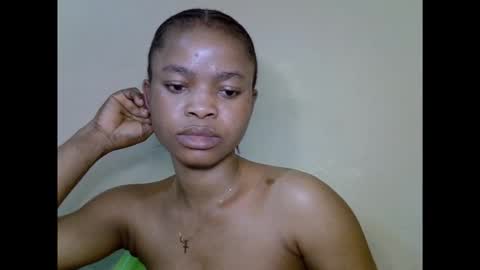 Snapshot of cherryxpussy chatting on 09.30.25 cherryxpussy online show from 09.30.25