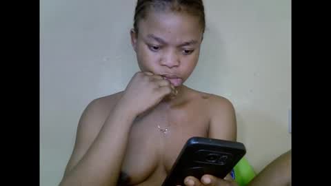 Snapshot of cherryxpussy chatting on 10.07.25 cherryxpussy online show from 10.07.25