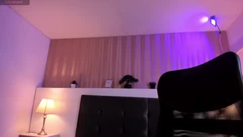 Snapshot of cheys_mast chatting on 06.10.26 Cheys online show from 06.10.26