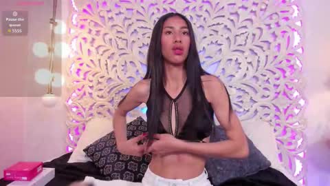 Caro  online show from 09.17.25