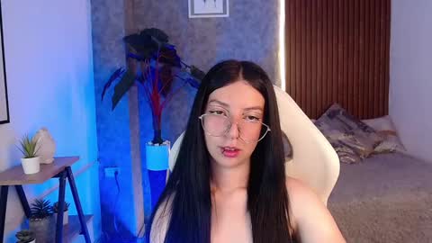 Chiara online show from 03.06.25