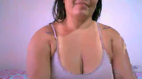 Snapshot of chiarafioree chatting on 04.06.26 ChiaraFioree online show from 04.06.26