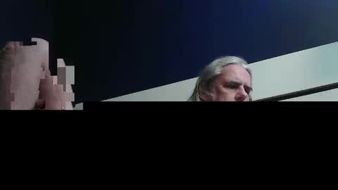 Snapshot of chiguitar chatting on 02.04.25 chiguitar online show from 02.04.25