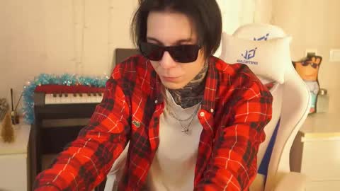 Snapshot of chillguy2k chatting on 01.02.25 Rick online show from 01.02.25