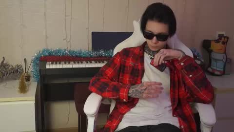 Snapshot of chillguy2k chatting on 01.02.25 Rick online show from 01.02.25