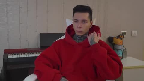 Snapshot of chillguy2k chatting on 01.08.25 Rick online show from 01.08.25