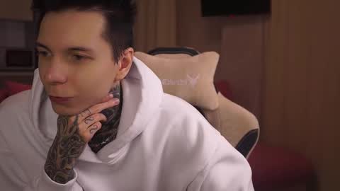 Snapshot of chillguy2k chatting on 03.09.25 Rick online show from 03.09.25