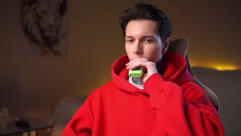 Snapshot of chillguy2k chatting on 10.04.25 Rick online show from 10.04.25