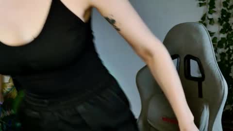 Bella online show from 02.24.26