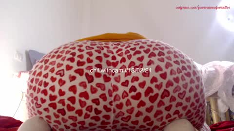 Snapshot of chillwithcamii chatting on 02.13.25 yoursensualparadise online show from 02.13.25