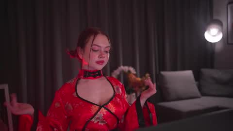 Snapshot of chillwithstacy chatting on 10.31.25 chillwithstacy online show from 10.31.25