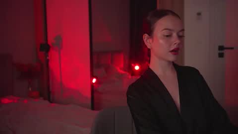 Snapshot of chillwithstacy chatting on 11.04.25 chillwithstacy online show from 11.04.25