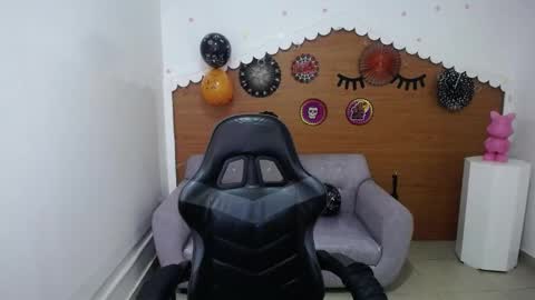 Kelly online show from 10.16.25