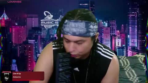 Enrique online show from 02.25.25