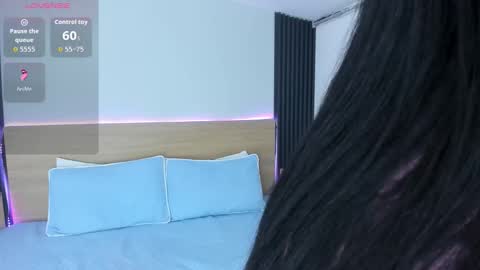 Snapshot of chiqui_milk1 chatting on 10.06.25 Chiqui online show from 10.06.25