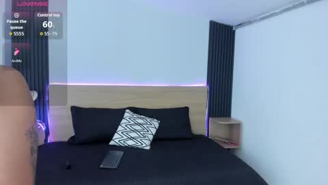 Snapshot of chiqui_milk1 chatting on 10.31.25 Chiqui online show from 10.31.25